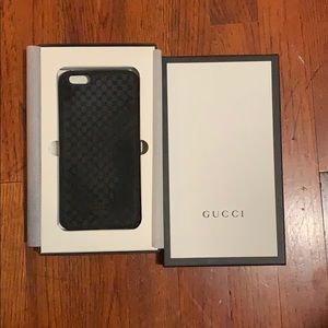Gucci iPhone 6S+ Silicone Monogram Case